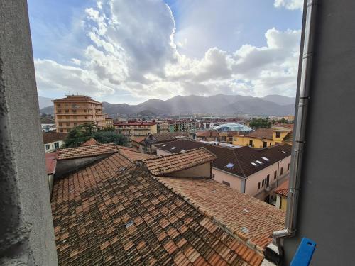 1 queen bed, 1 twin bed