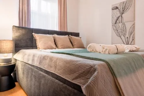 revLIVING Historic Lodge Oldtown Apartment Krems in Krems an der Donau, Österreich