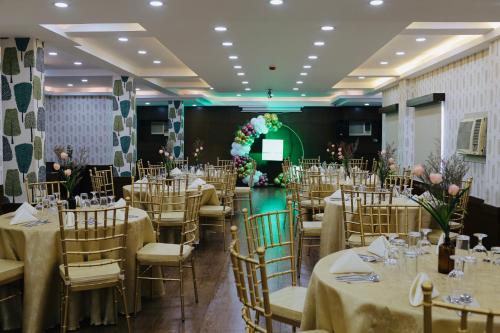 Banquet hall, AMALFI718 HOTEL in Batangas