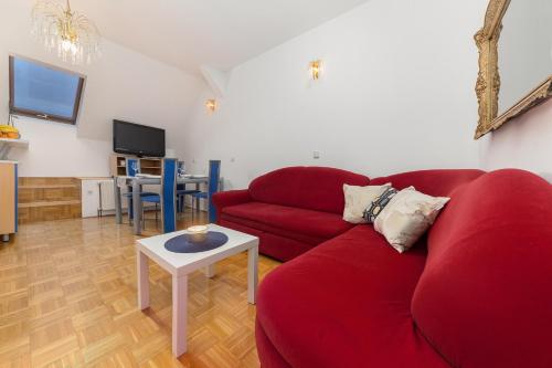 Shared lounge/TV area, Apartma Lea in Slovenj Gradec