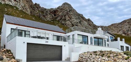 Proteus Beach House photo 1