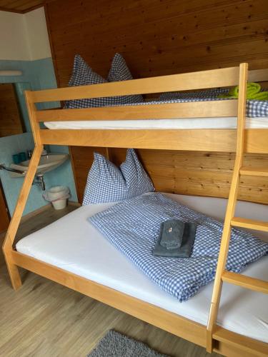 Pension Mitterwallner Room Type - Family Room with Bath