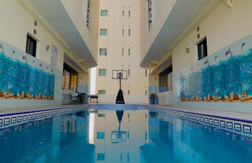 Empire Apartment 3