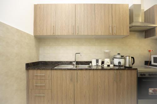 Empire Apartment 5