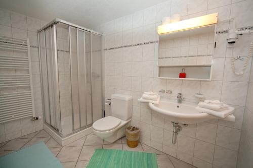 1 double bed