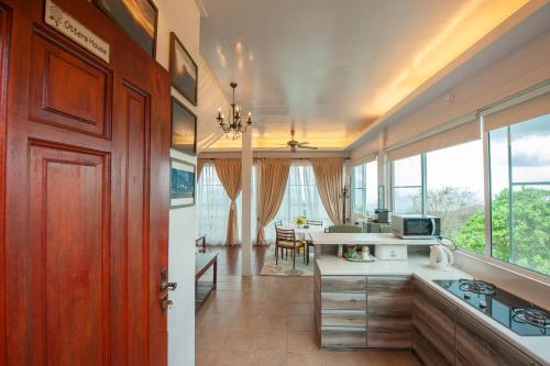 Kitchen, Sinurambi Bed & Breakfast - Mills Residence in Penampang