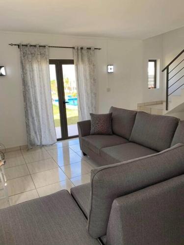 Lovely 2-bedrooms vacation villa with 3 pools