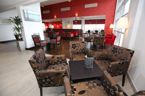 Pub/Lounge, Ramada by Wyndham Wakefield in Wakefield