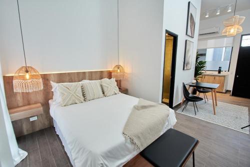 Apartment with Pool View  image 10