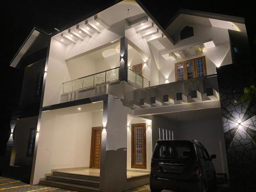 المنظر الخارجي, HOLLYWOOD Villa in نينميني