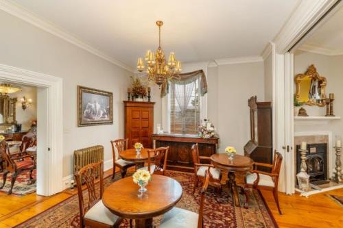 The Londonderry Inn - image 14