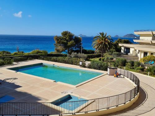 CosySeaside Corsica Ajaccio Piscine Terrasse Mer