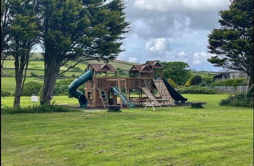 Wheal Rose -Beautifully Fitted Lodge Helston Cornwall