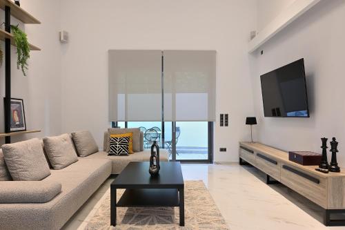 The Lop Athens Holidays Luxury Suites Room Type - Junior Suite with Balcony The Lop Athens Holidays Luxury Suites Room Type - Junior Suite with Balcony
