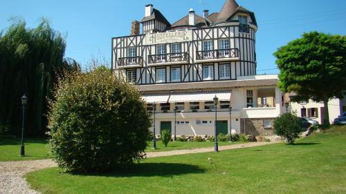 Logis Hostellerie Saint Pierre