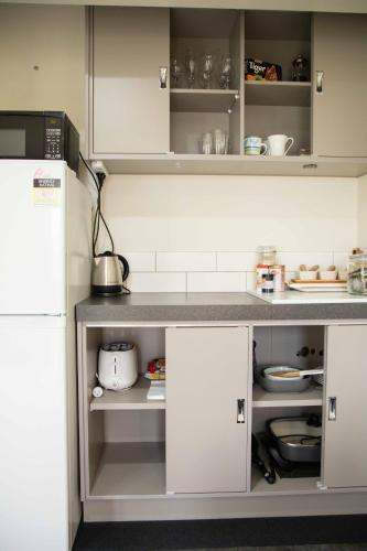 Kitchen, Oceans Resort Whitianga in Whitianga