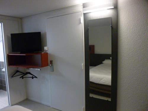 1 double bed