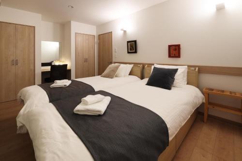 One Bedroom Apartment Unit B