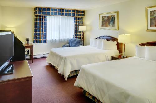 2 double beds