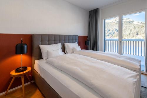 2 bedrooms, 3 beds