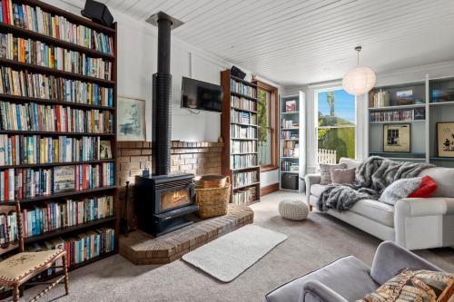 Zunanjost, The Professor's Beach House - Brighton Home in Brighton