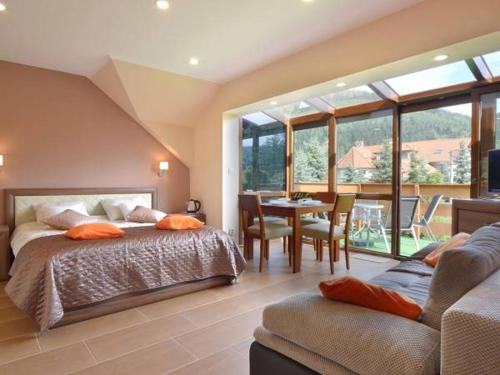 Quadruple Room with Terrace image 5