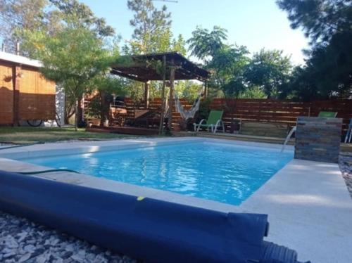 Casa con piscina a tres cuadras de la playa