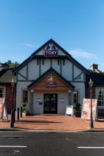 Toby Carvery, Strathclyde, M74 J6, by Innkeeper's Collection - Hotel - Motherwell