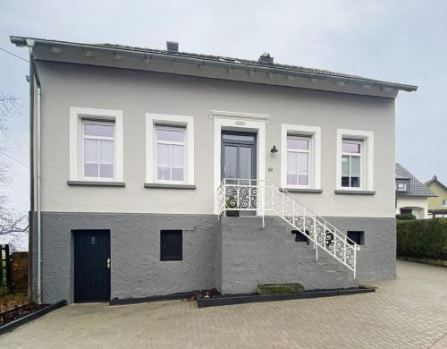 Widok z zewnątrz, Petite Maison in Puttlingen