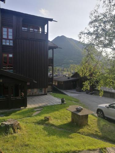Fossheim Hotel Lom - image 9