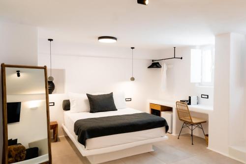 Ryous Mykonos – Mykonos Town, UT