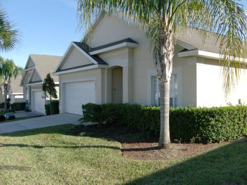 4 Bedroom Value Plus Home with Private Pool in Davenport, USA