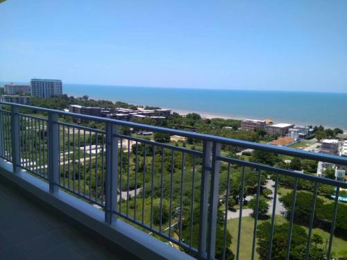 Hi-Floor 100 Seaview 2 Brs2baths With Chicz Furniture Hua Hin Beach