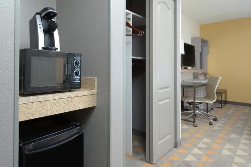 Holiday Inn Raleigh Durham Airport by IHG in Morrisville, USA