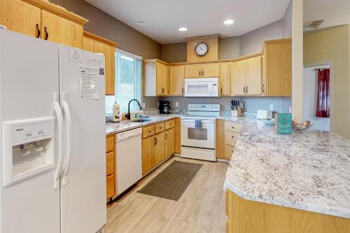 Sittin' By The Sea in Pacific City (OR)