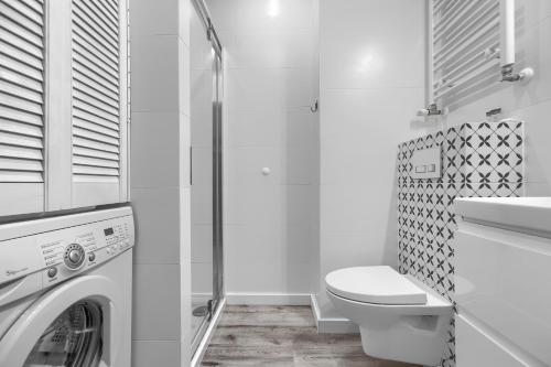Studio Apartment image 10
