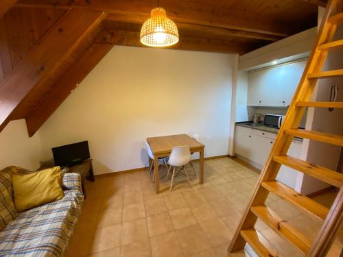  Duplex Sky, muy cerca estación ski, Bonito y acogedor in Pla de lErmita