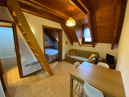  Duplex Sky, muy cerca estación ski, Bonito y acogedor in Pla de lErmita