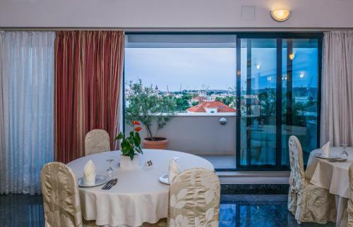 餐飲選擇, Hotel Bellevue Trogir in 特羅吉爾舊城