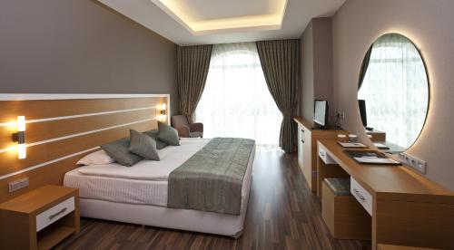 . Fourway Hotel&Spa
