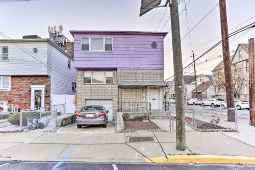 Ideally Located Jersey City Home, 8 Mi to NYC in Jersey City, USA