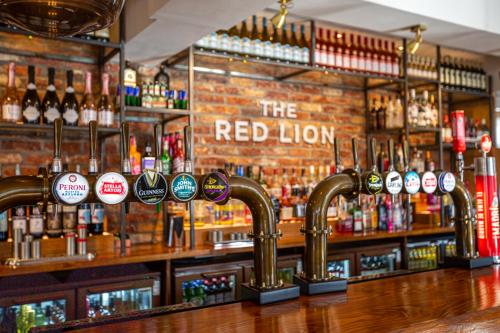 Innkeeper's Lodge Portsmouth Cosham - image 13
