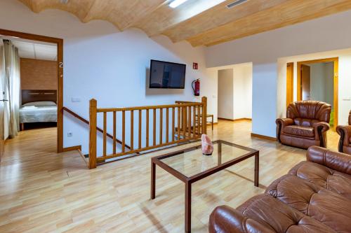 Can Bugantó - amplia casa con piscina y jardín (Can Buganto - amplia casa con piscina y jardin) in Cassa de la Selva