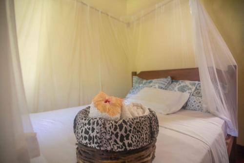 1 double bed, 1 twin bed