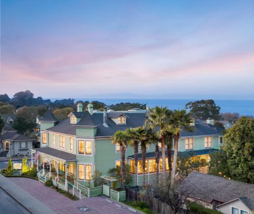 Centrella Hotel, a Kirkwood Collection Hotel - Accommodation - Pacific Grove