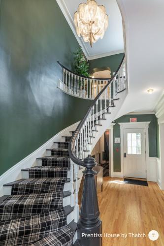 Prentiss House by Thatch – Cambridge, MA
