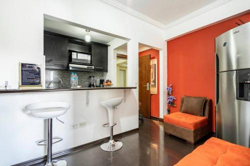 ห้องครัว, MINI APARTAMENTO, Netflix, Disney Plus, sector privilegiado, cerca de todo in บาตันบาโค