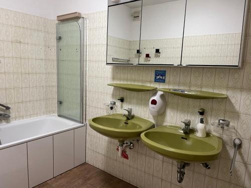 Bathroom, Pension Ruge in Frankfurt West