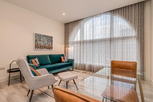Castle Buildings Serviced Apartments 2
