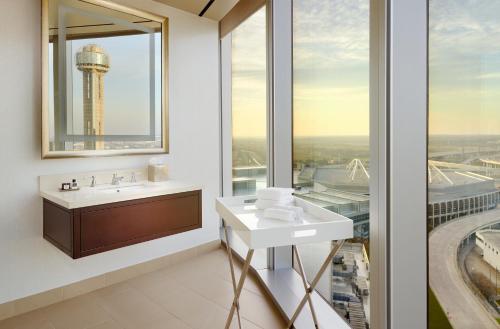 Omni Dallas Hotel in Dallas, USA